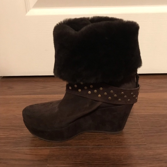 Brand new suede wedge boots - Picture 3 of 8